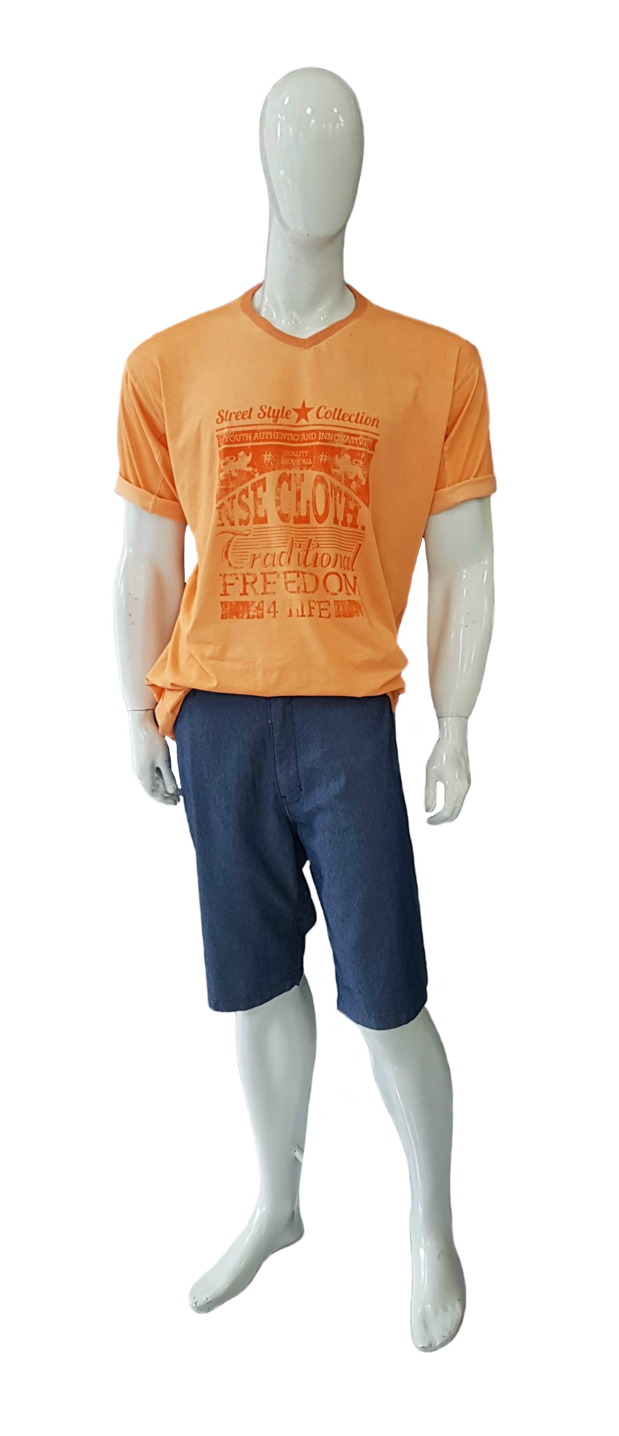 Camiseta Plus Size Stonada Ref 02088 / Bermuda Plus Size Jeans Ref 03068